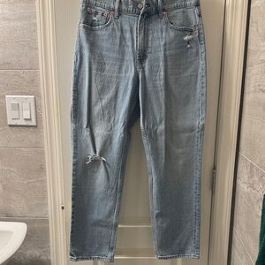 GAP Women’s Relaxed Light Blue Jeans